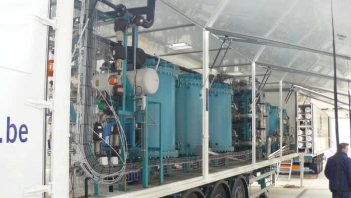 Mobile water purification units